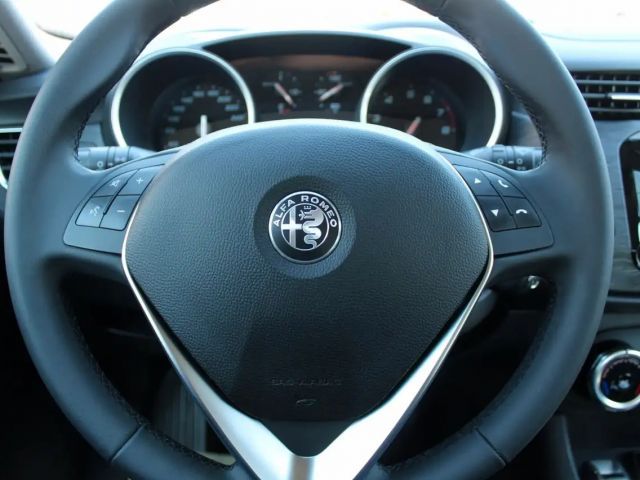Alfa Romeo Giulietta 1.4 120 PS Navi, DAB, Allwetter