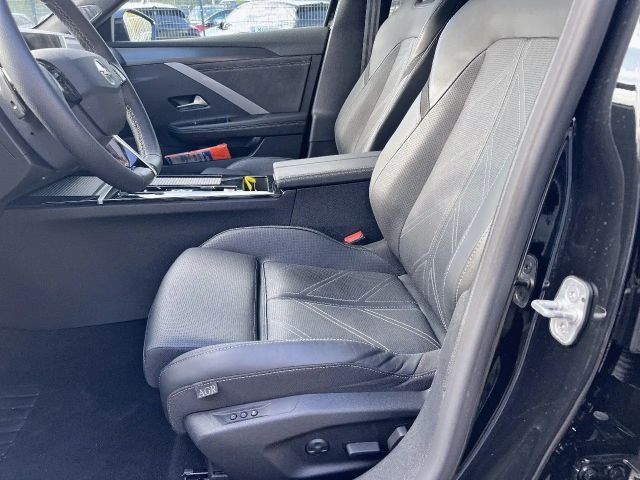 Opel Astra Sports Tourer Ultimate