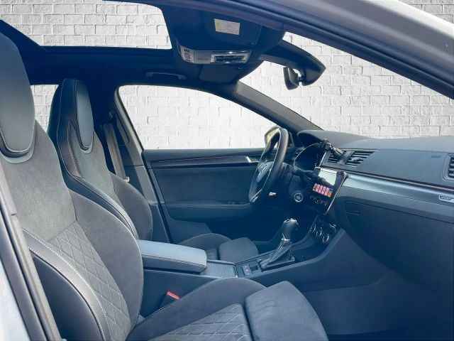 Skoda Superb 2.0 TSI 4x4 Combi Sportline