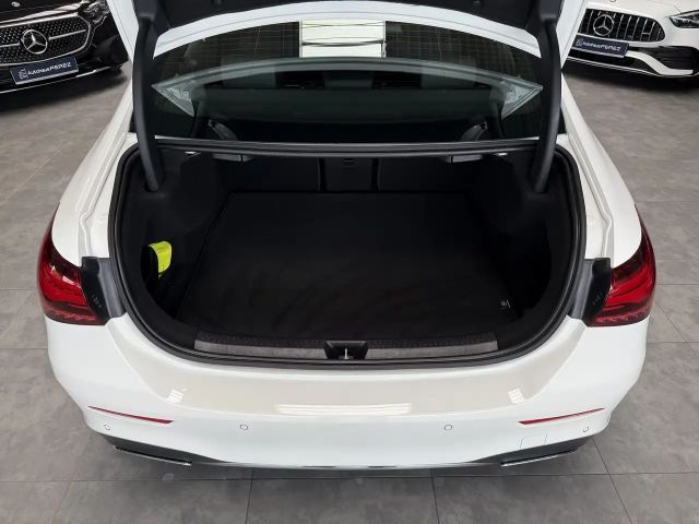 Mercedes-Benz A 250 4MATIC AMG Line