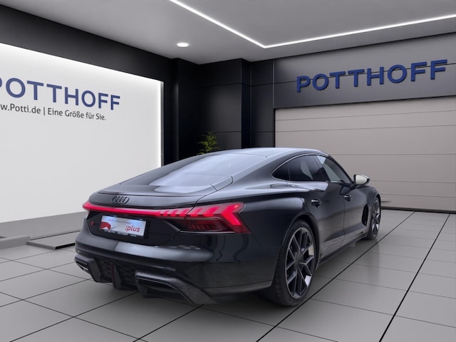 Audi RS e-tron GT Performance Quattro