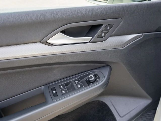 Volkswagen Golf 1.5 eTSI DSG