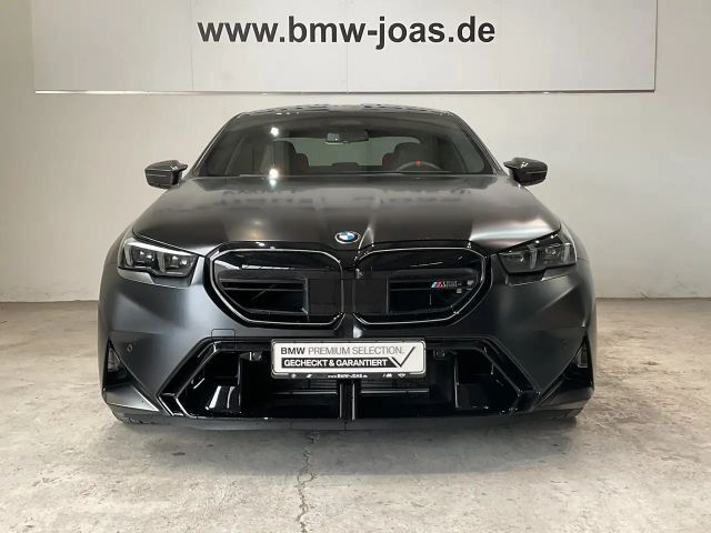 BMW M5 Sedan