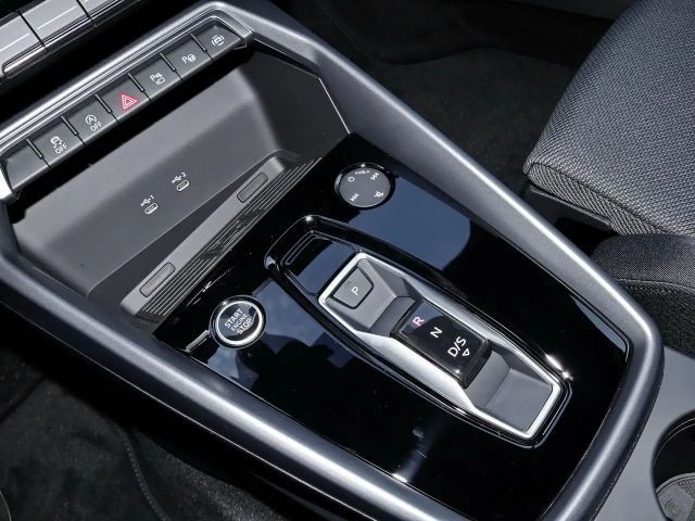 Audi A3 35 TFSI S-Line S-Tronic Sedan