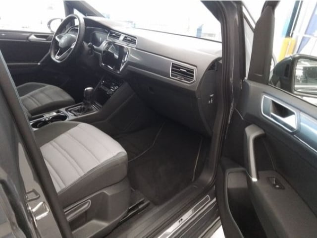 Volkswagen Touran 2.0 TDI DSG Highline R-Line