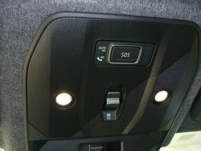 Renault Scenic E-Tech Iconic