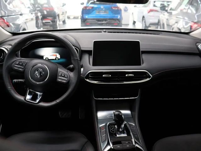 MG EHS Luxury PHEV