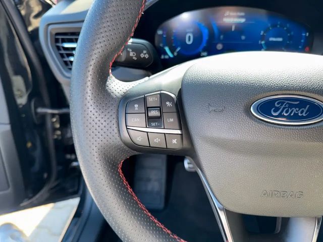 Ford Focus Limited ST Line