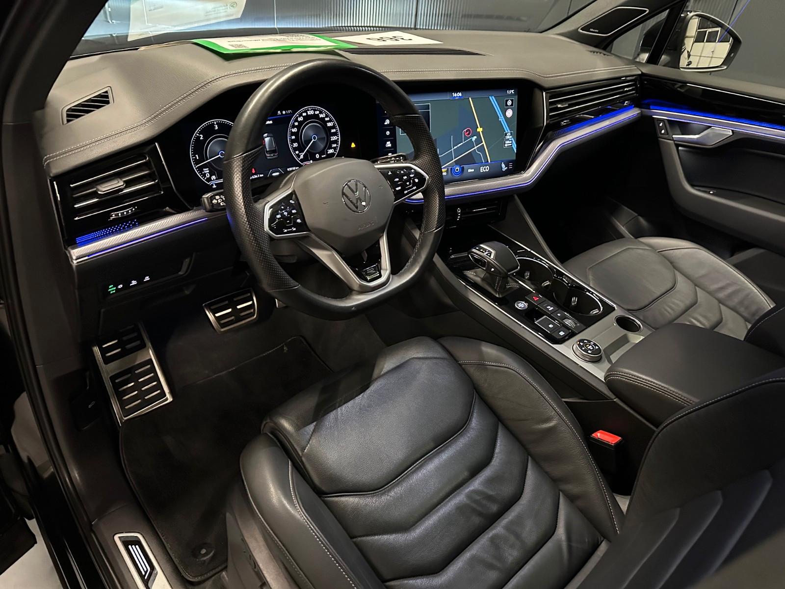 Volkswagen Touareg 4Motion R-Line Style