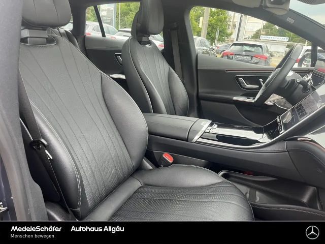 Mercedes-Benz EQE 300 Premium Sedan