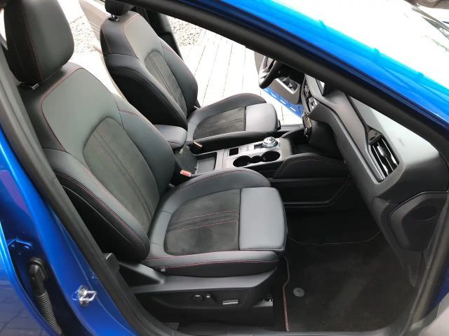 Ford Kuga Hybrid ST Line X