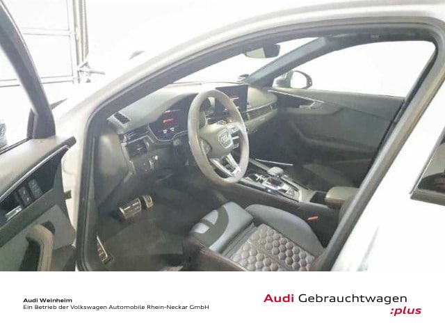 Audi RS4 Avant Quattro