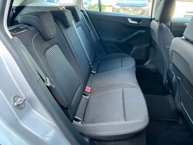 Ford Focus Titanium Wagon