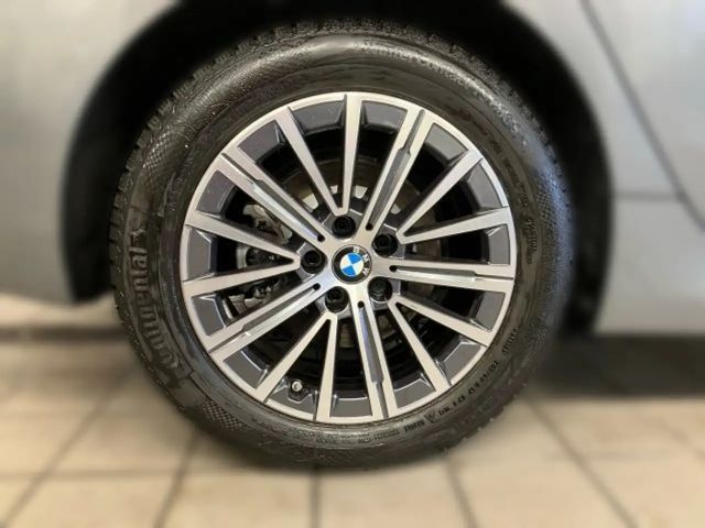 BMW 218 218d Active Tourer Sedan