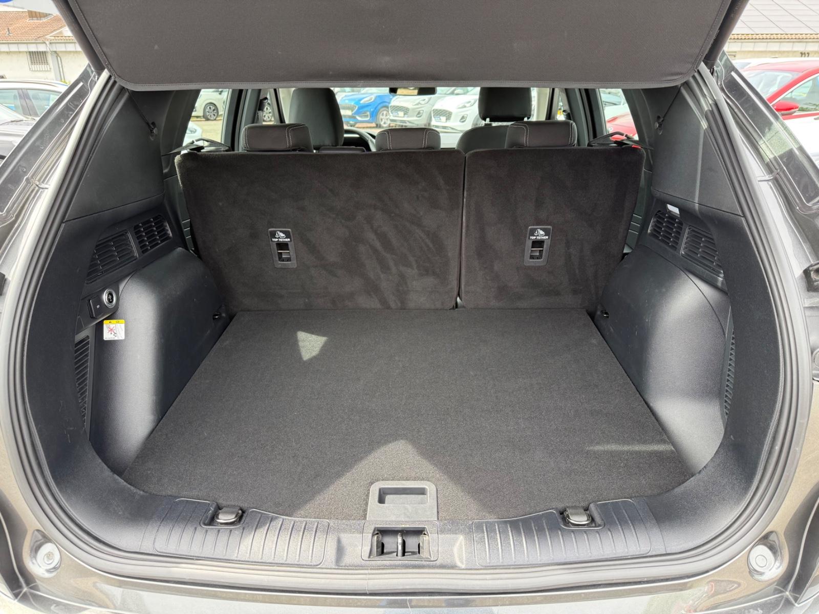 Ford Kuga Hybrid Plug in Hybrid Titanium