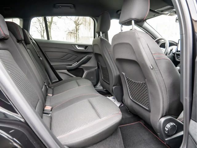 Ford Focus ST Line Wagon