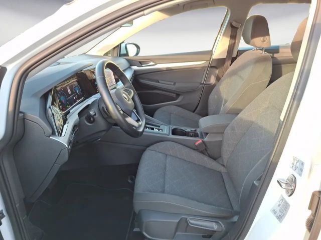 Volkswagen Golf DSG Life