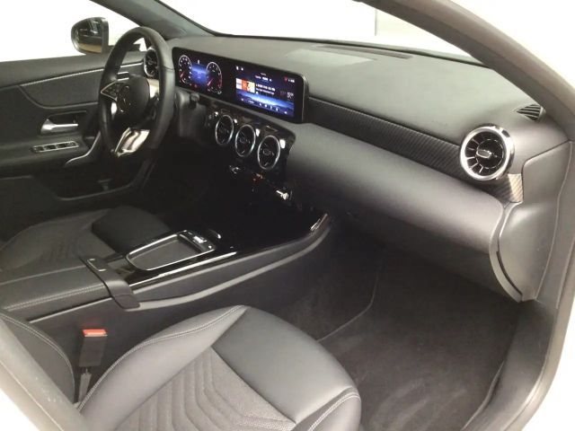 Mercedes-Benz A 180 Progressive