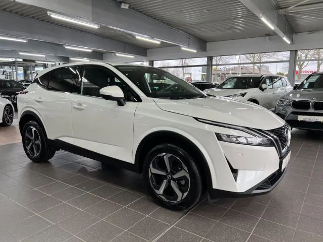 Nissan Qashqai 1.3 Connecta LED+KEYLESS+360°+ACC+VC uvm