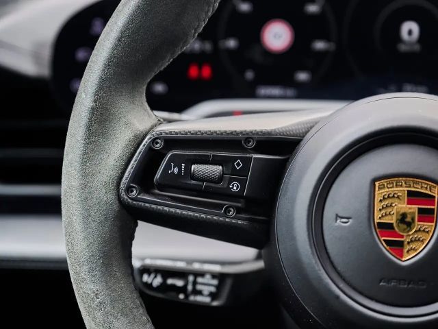 Porsche Taycan Turbo