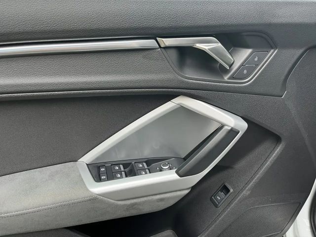 Audi Q3 35 TFSI S-Line S-Tronic