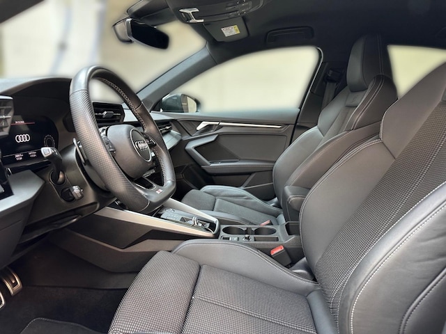 Audi A3 40 TFSI Quattro S-Tronic Sedan