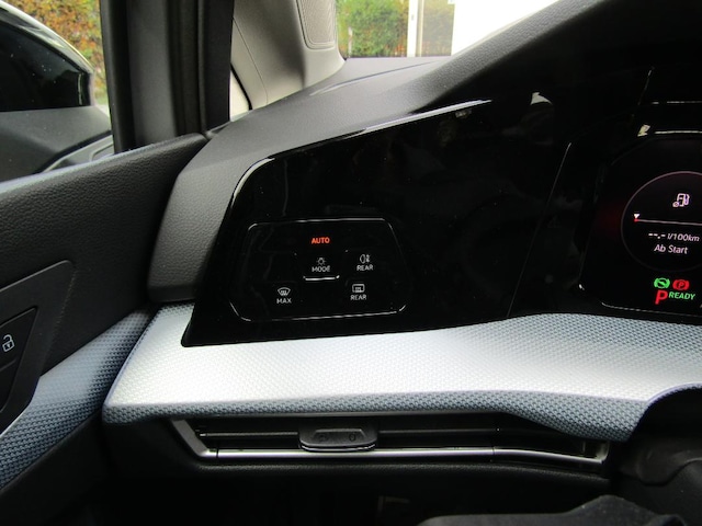 Volkswagen Golf 1.5 eTSI DSG