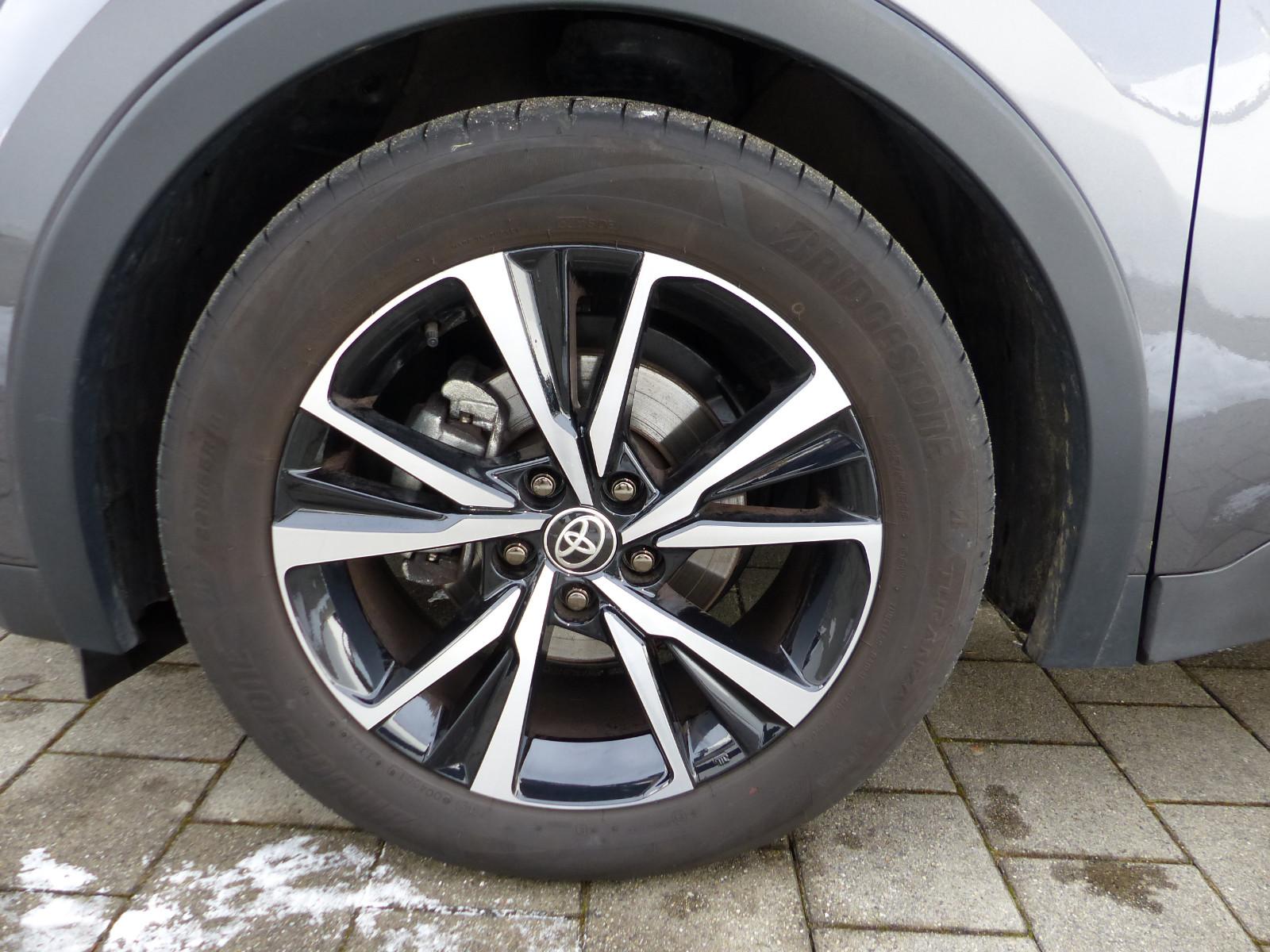 Toyota C-HR Hybride Team D