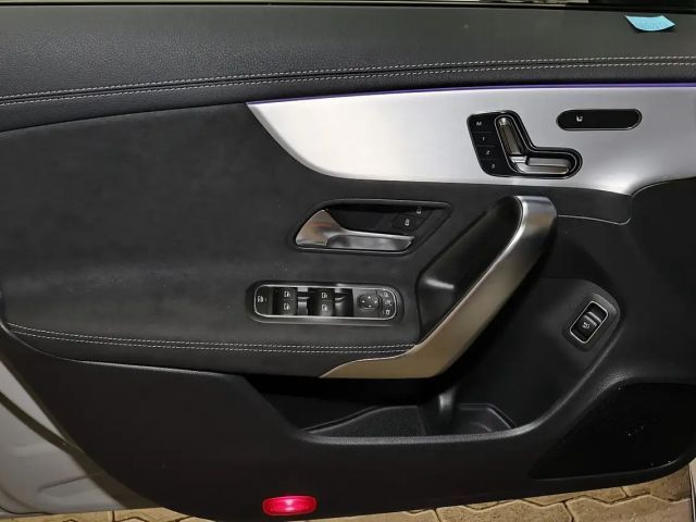 Mercedes-Benz CLA 220 AMG Line CLA 220 d