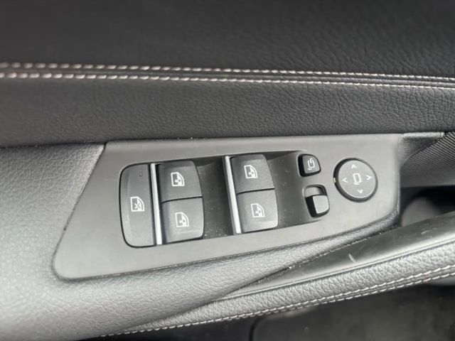 BMW 520 dA LEDER+LASER+ACC+HUD+SPORTSITZ+SHZ+DAB+HIFI