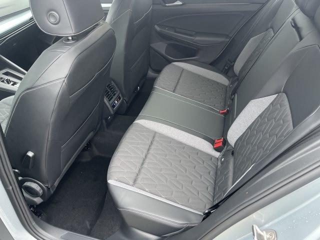 Volkswagen Golf 1.5 eTSI DSG Golf VIII