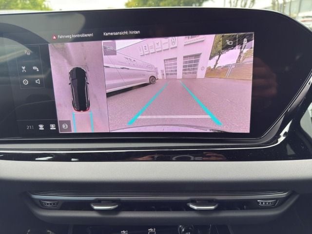 Audi A6 Avant Quattro S-Tronic