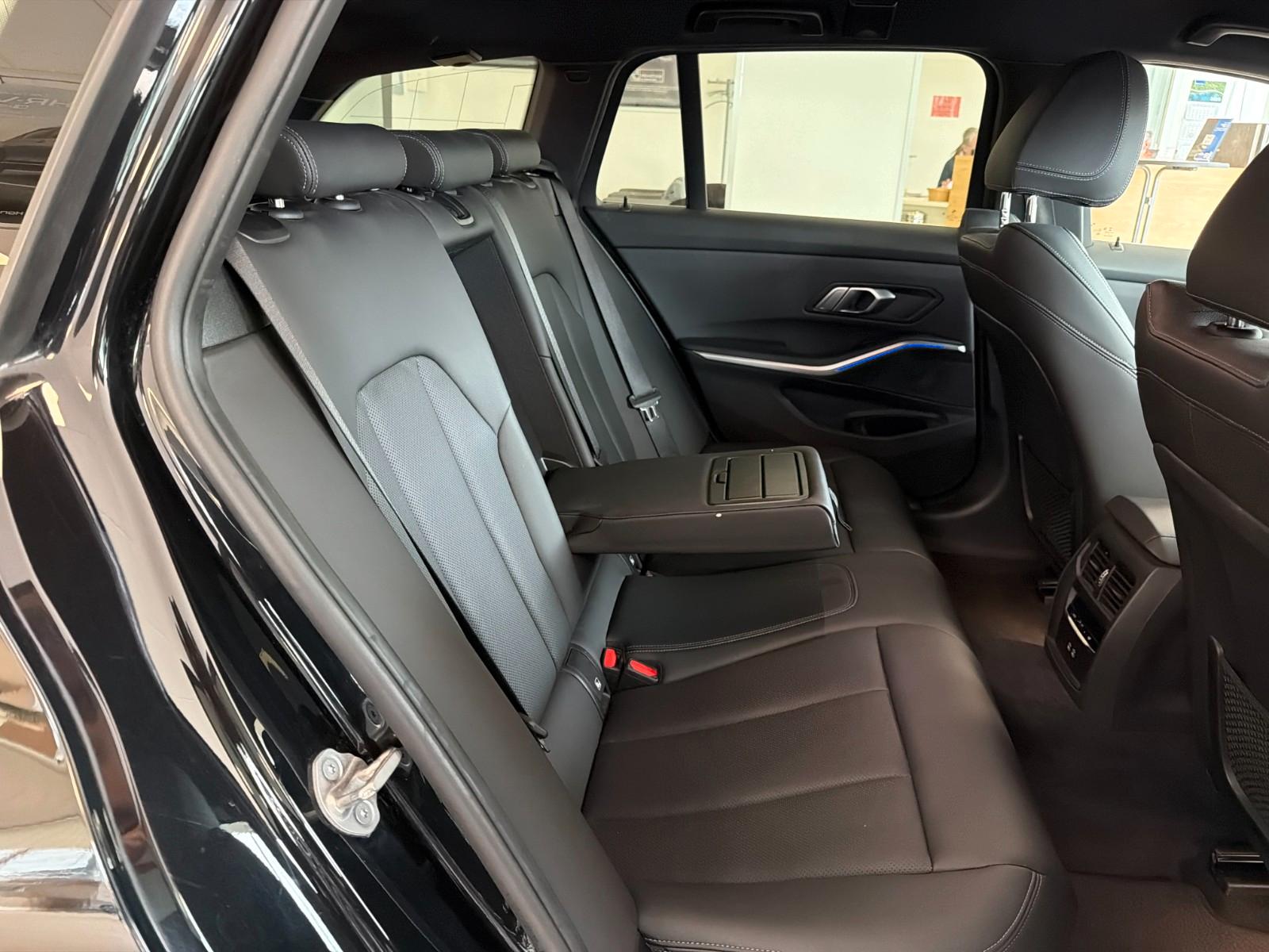 BMW 320 320d Luxury Line Touring