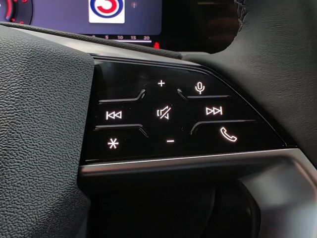 Audi Q3 TDI 110 kW  intense