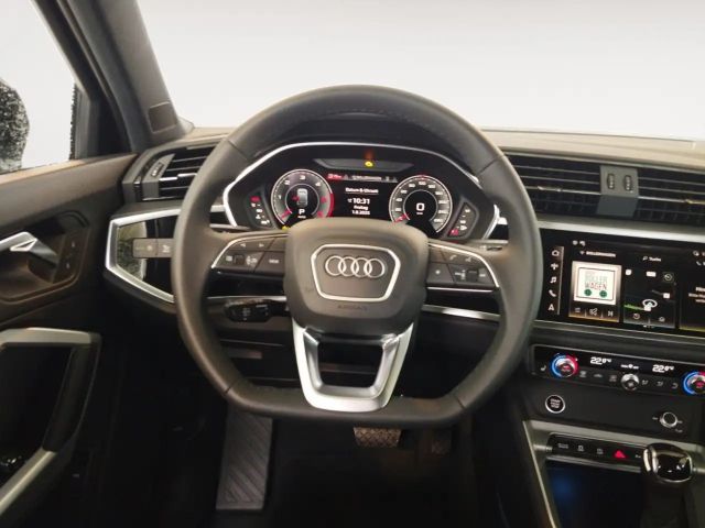 Audi Q3 35 TDI