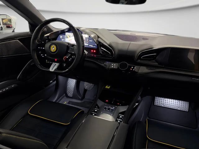 Ferrari Purosangue Tastenlenkrad LED*FULL PPF*8 Fach