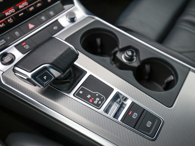 Audi A6 40 TDI Avant S-Tronic