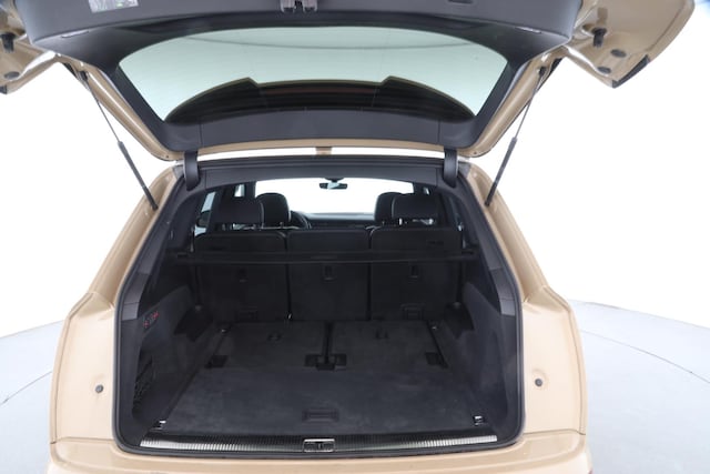 Audi Q7 55 TFSI Quattro S-Line