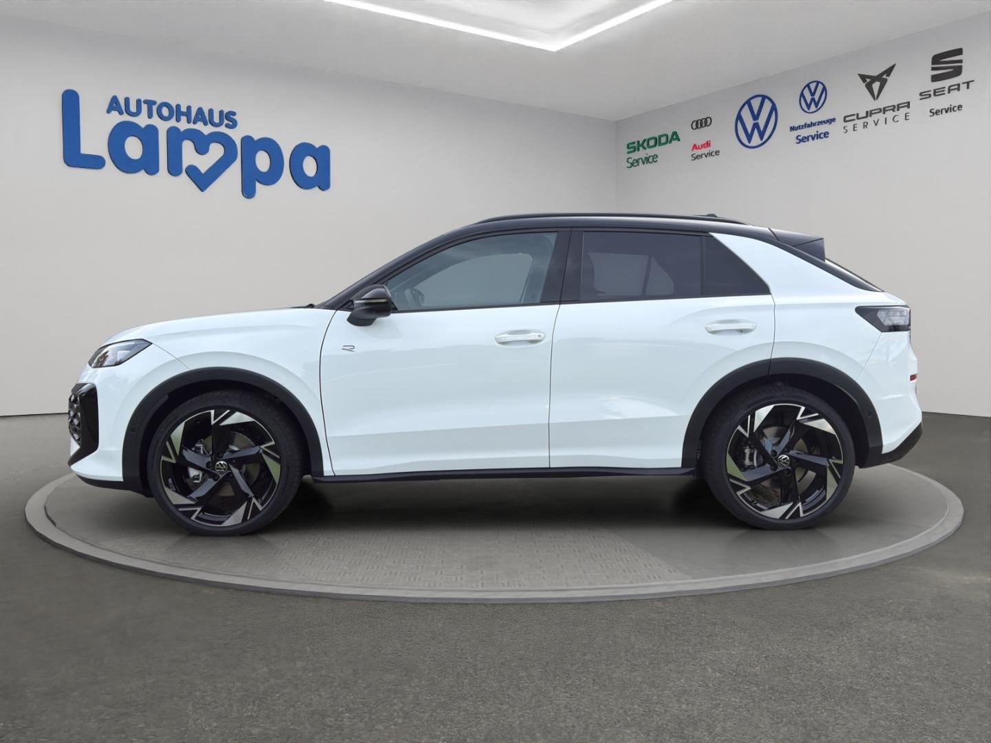 Volkswagen T-Roc 1.5 eTSI DSG IQ.Drive R-Line