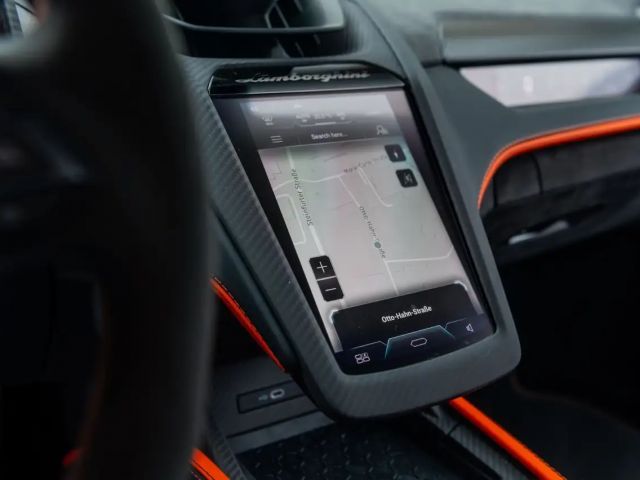 Lamborghini Revuelto *AD PERSONAM*CARBON*FULL ASSIST*SONUS*