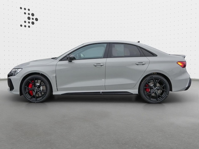 Audi RS3 Quattro S-Tronic Sedan