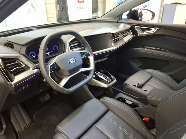 Audi Q4 e-tron SUV 45 e-tron Audi Q4 e-tron