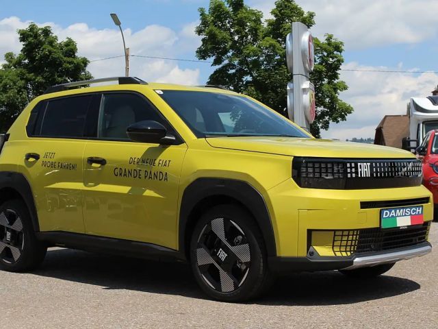 Fiat Grande Panda E La Prima