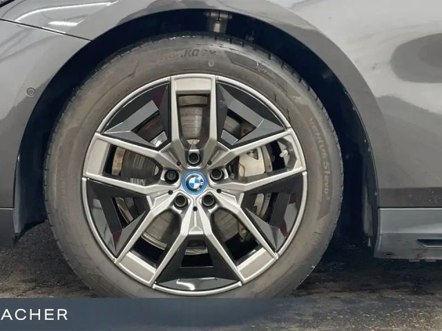 BMW i5 Sedan eDrive40