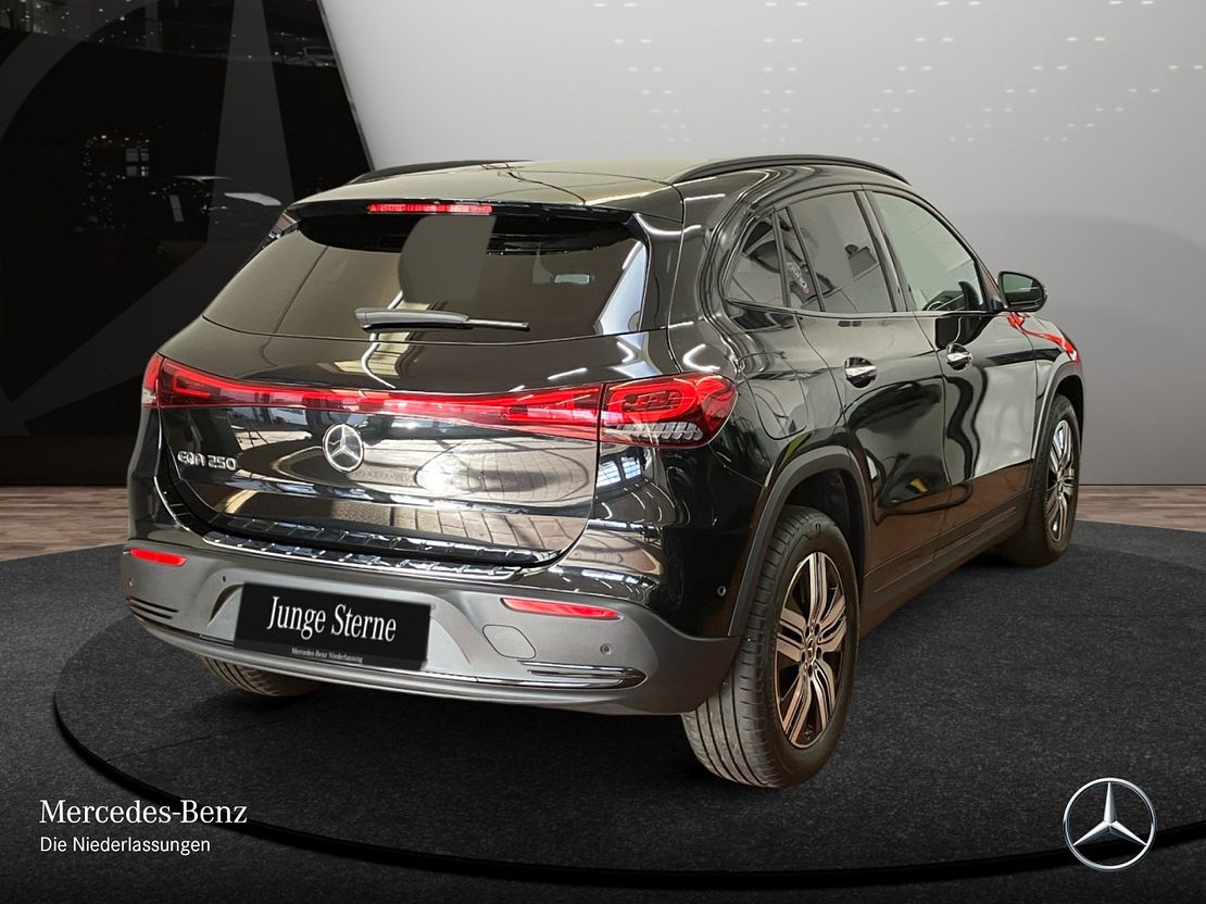 Mercedes-Benz EQA 250