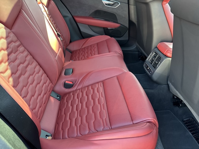 Audi RS e-tron GT Quattro