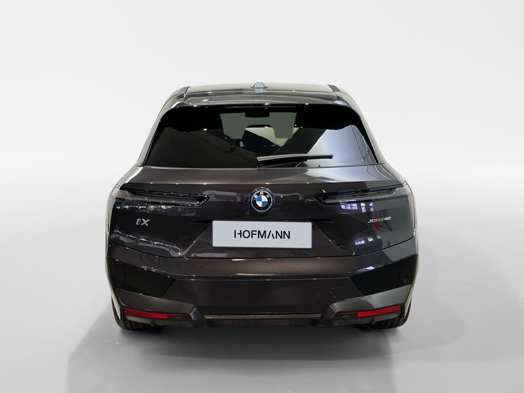 BMW iX xDrive40