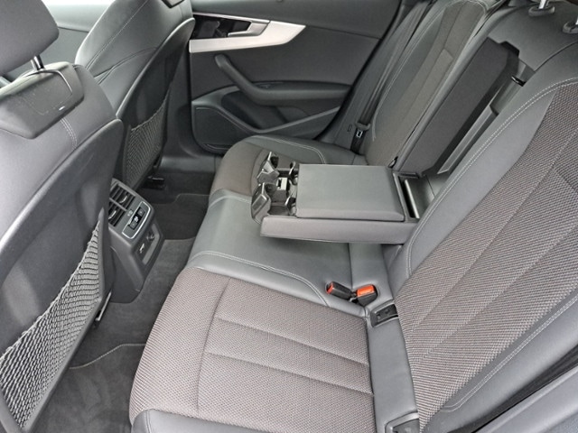 Audi A4 40 TFSI Avant S-Line S-Tronic