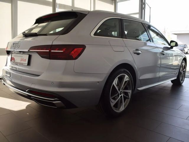 Audi A4 40 TFSI Avant S-Tronic