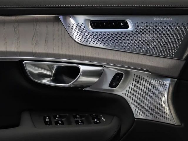 Volvo XC90 Dark T8 Ultra